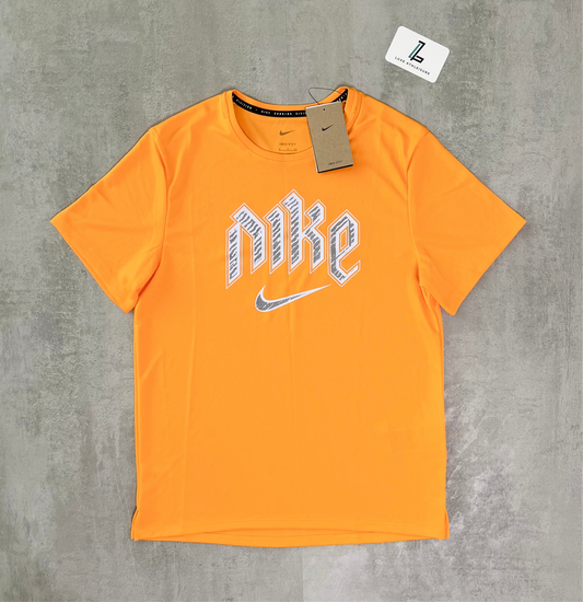 Nike Run Division Miler T-shirt ‘Laser Orange’